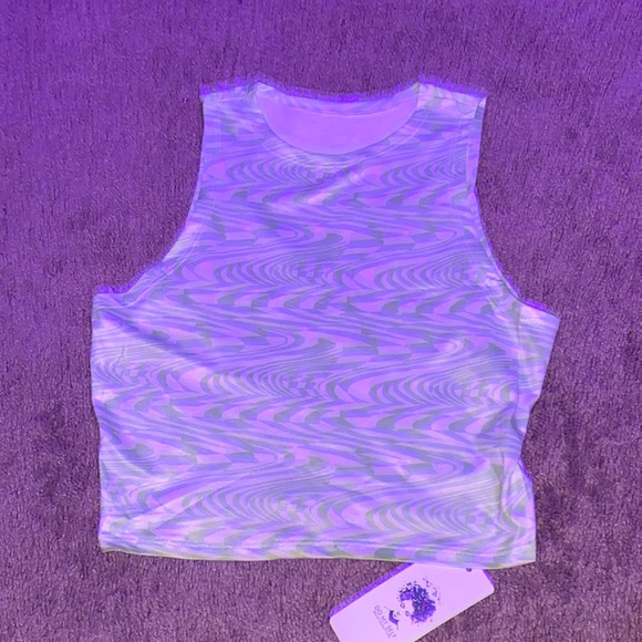 green pintrest tank nwt - Picture 2 of 4